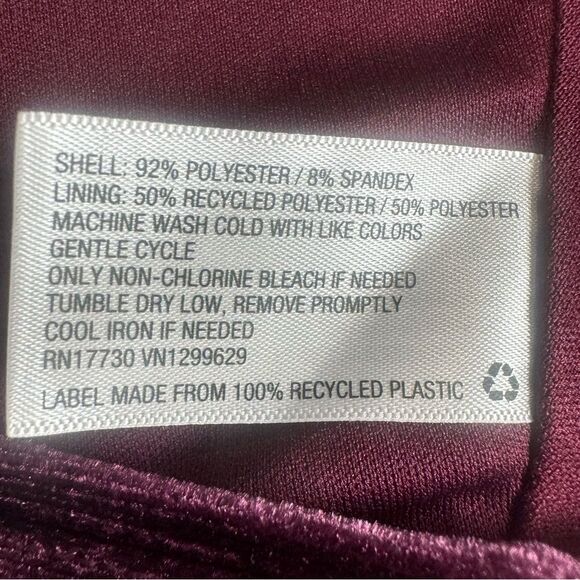 Wild Fable plum burgundy wine velvet ribbed crop top size medium - Picture 7 of 7